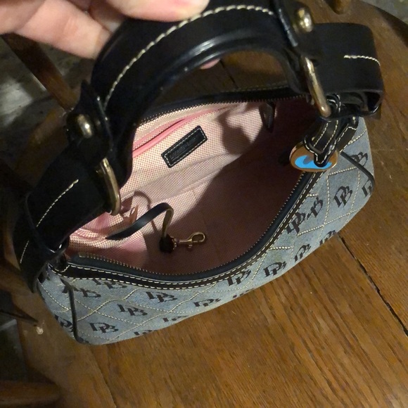 Classic Dooney & Bourke hobo with charm and leather trim - Picture 7 of 8